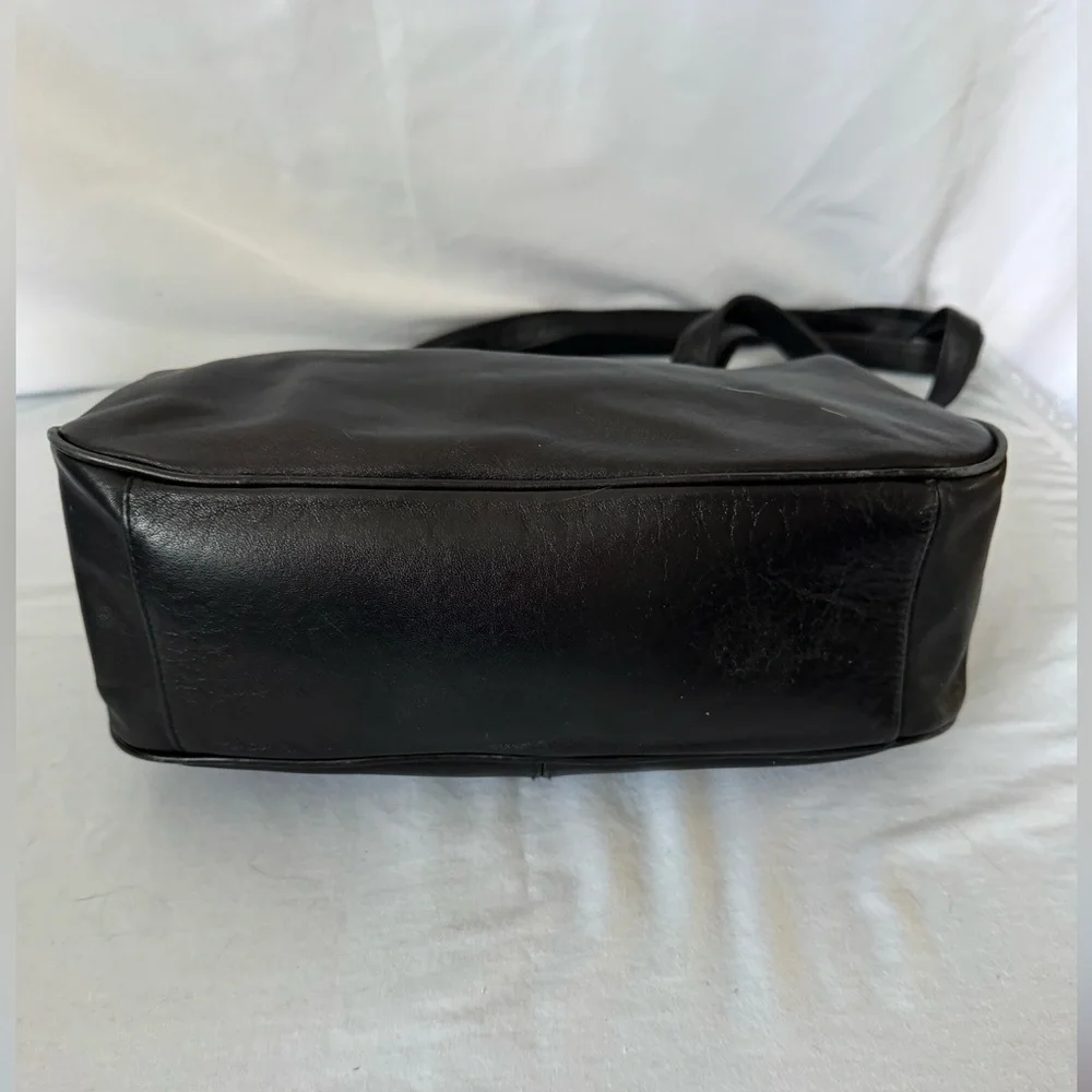 Etienne Aigner Vintage Black Shoulder Bag EUC 1980’s - Picture 5 of 12